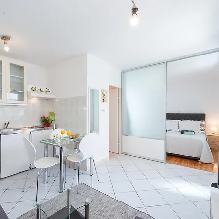 Studio Hajdi Apartment *