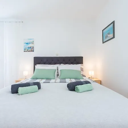 Studio Hajdi Apartment
